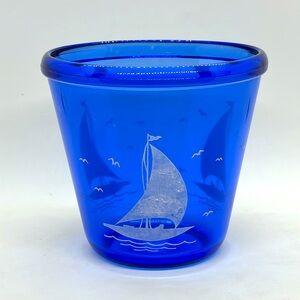 Hazel Atlas Vintage Ice Bucket, 4-1/4” Tall. Cobalt Blue, With Sailboats.